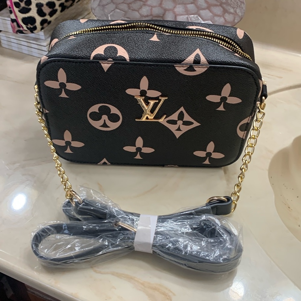 Women’s Crossbody Bag